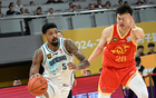 CBA季后賽，廣廈勝青島晉級四強，胡金秋、楊瀚森表現(xiàn)亮眼。