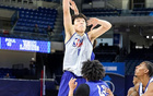 山東大漢19分鐘12分，首秀亮眼，沖擊NBA，期待其表現(xiàn)。